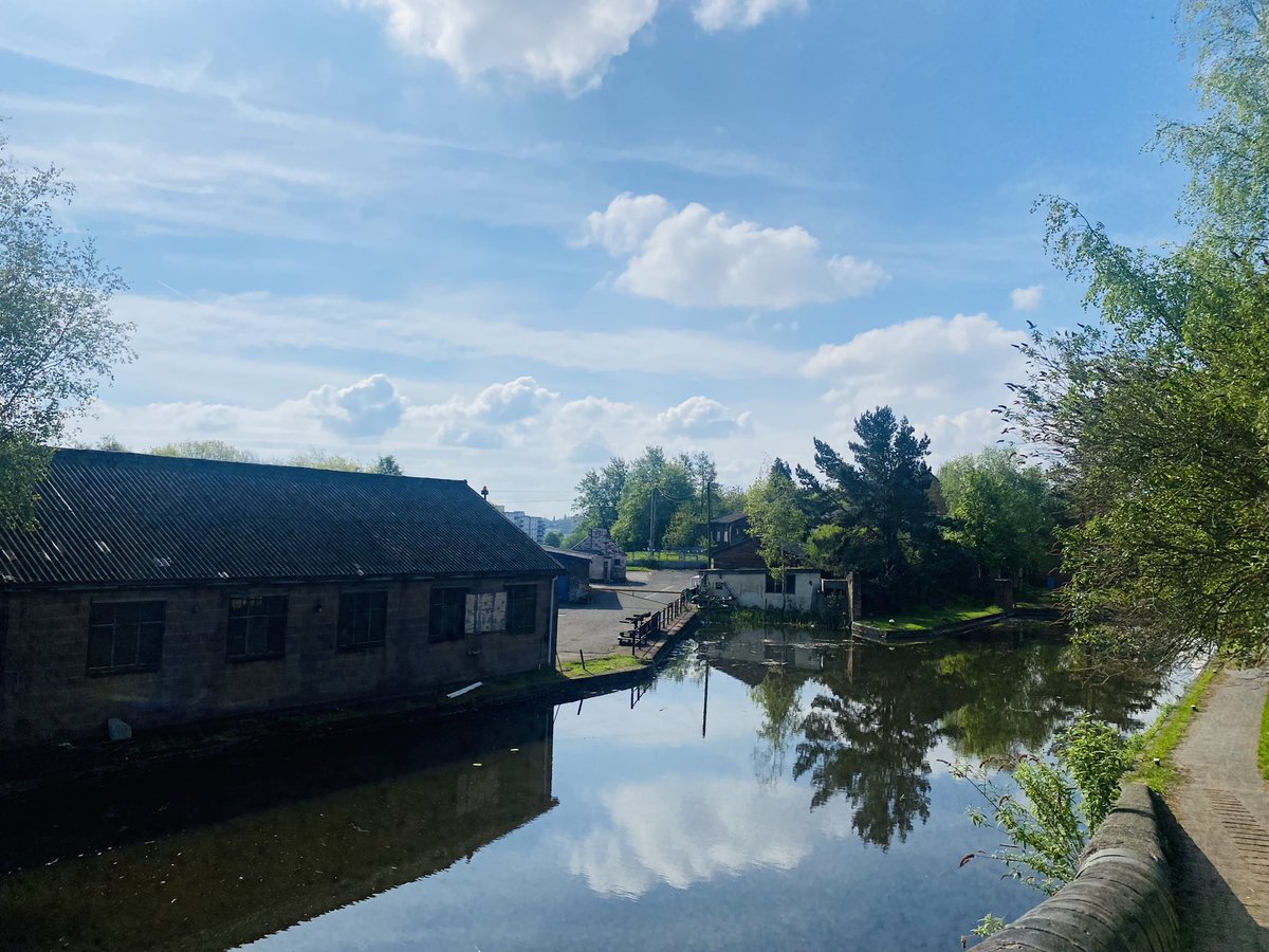 Lovely day for a bike ride along the local canal. 🌞🌞<a href="/CRTWestMidlands/">Canal & River Trust West Midlands</a> <a href="/CanalRiverTrust/">Canal & River Trust</a>