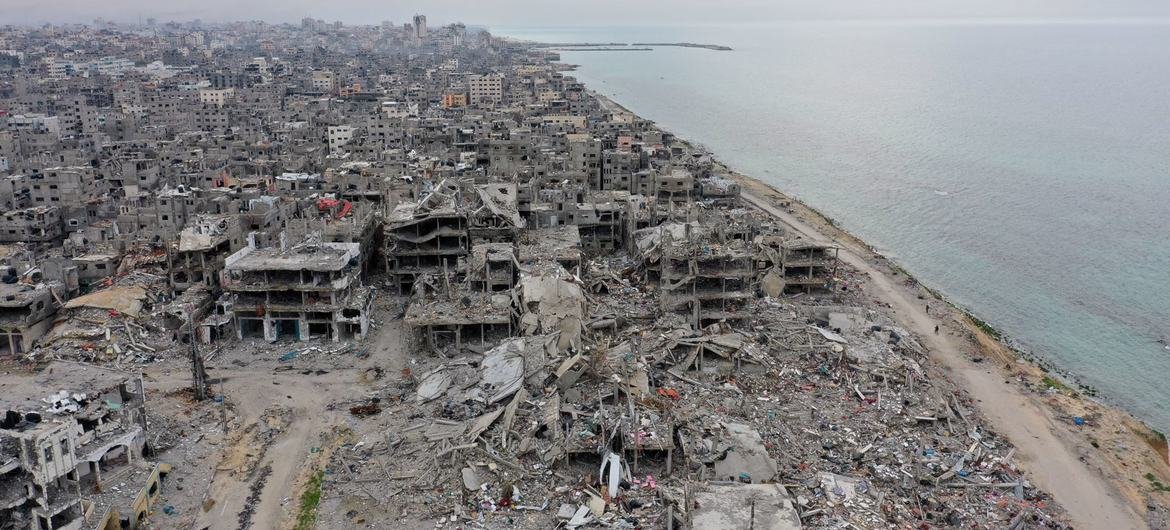 'Jedes Wort hat Konsequenzen. Jede Stille auch.' - Sartre Wer bisher schwieg, muss sich spätestens JETZT gegen die Zerstörung von #Rafah aussprechen, die einzige Stadt in Gaza, die Israel noch nicht dem Erdboden gleich gemacht hat und letzte Zuflucht von 1 Million Geflüchteten.