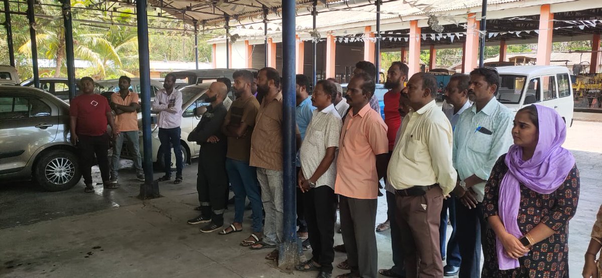 Traffic_ANP's tweet photo. "Another successful road safety class conducted at APWD workshop, educating employees and drivers on the importance of safe driving practices. 🛣️ Together, we're making our roads safer for everyone! #SafetyFirst #RoadSafety https://t.co/NtrvNMe7JO