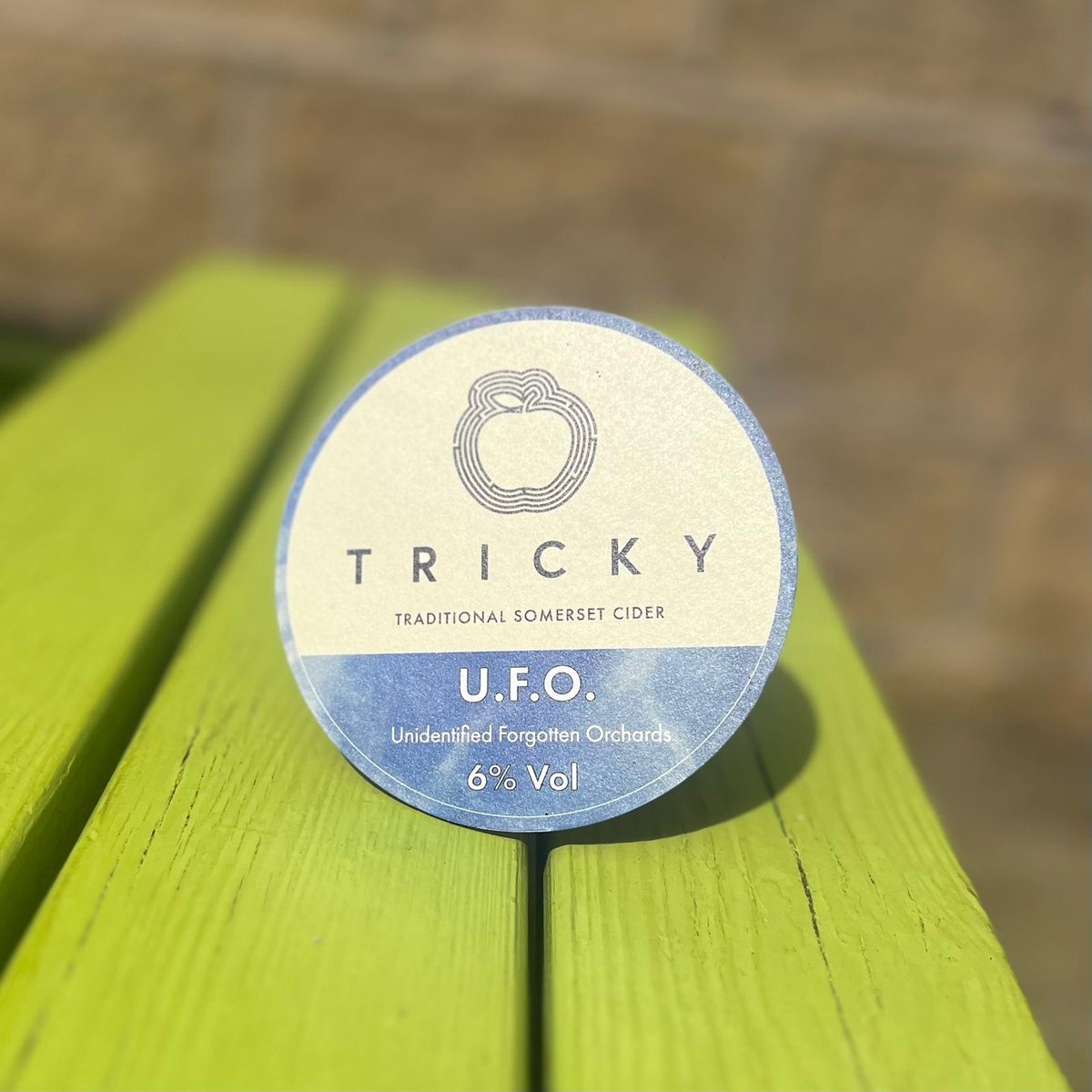 New Cider alert!🎉 We've got a new cider on our handpull this morning from Tricky Cider. Made using apples collected from small & privately owned orchards, called U.F.O. (Unidentified Forgotten Orchards) as this cider will vary from batch to batch due to the different blends