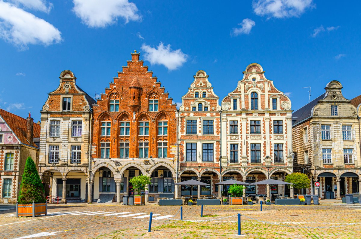 From the grandeur of Baroque masterpieces to the quaint allure of timber-framed gems, Arras' architecture is a testament to its rich heritage. 🧡

Step back in time and admire the stunning houses lining Arras' cobblestone streets! ✨ 😍

📸 Aliaksandr/AS

#ExploreFrance