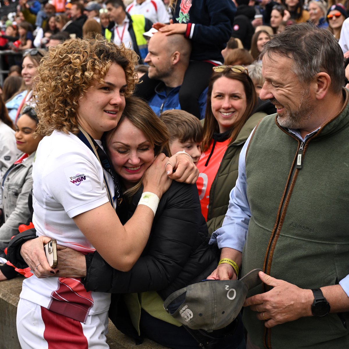 👀 @elliekildunne's season so far... ☝️ Grand Slam 1️⃣,4️⃣8️⃣0️⃣ metres carried in #PWR 🏉 Nine #GuinnessW6N tries ⏳ Going to #Paris2024? And still time to be voted @Womens6Nations 2024 Guinness Player of the Championship 🔥 #PoweredDifferently | @allianzuknews