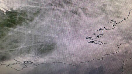 davejohnross's tweet image. Lower altitude passenger jet gives sense of scale of man-made trail dispersal blanketing the entire sky and blocking the sun 13th April 24 South EastUK. Satellite image same day/region #SRM #solarradiationmodification #metoffice #geoengineering #geoengineeringwatch #climatechange