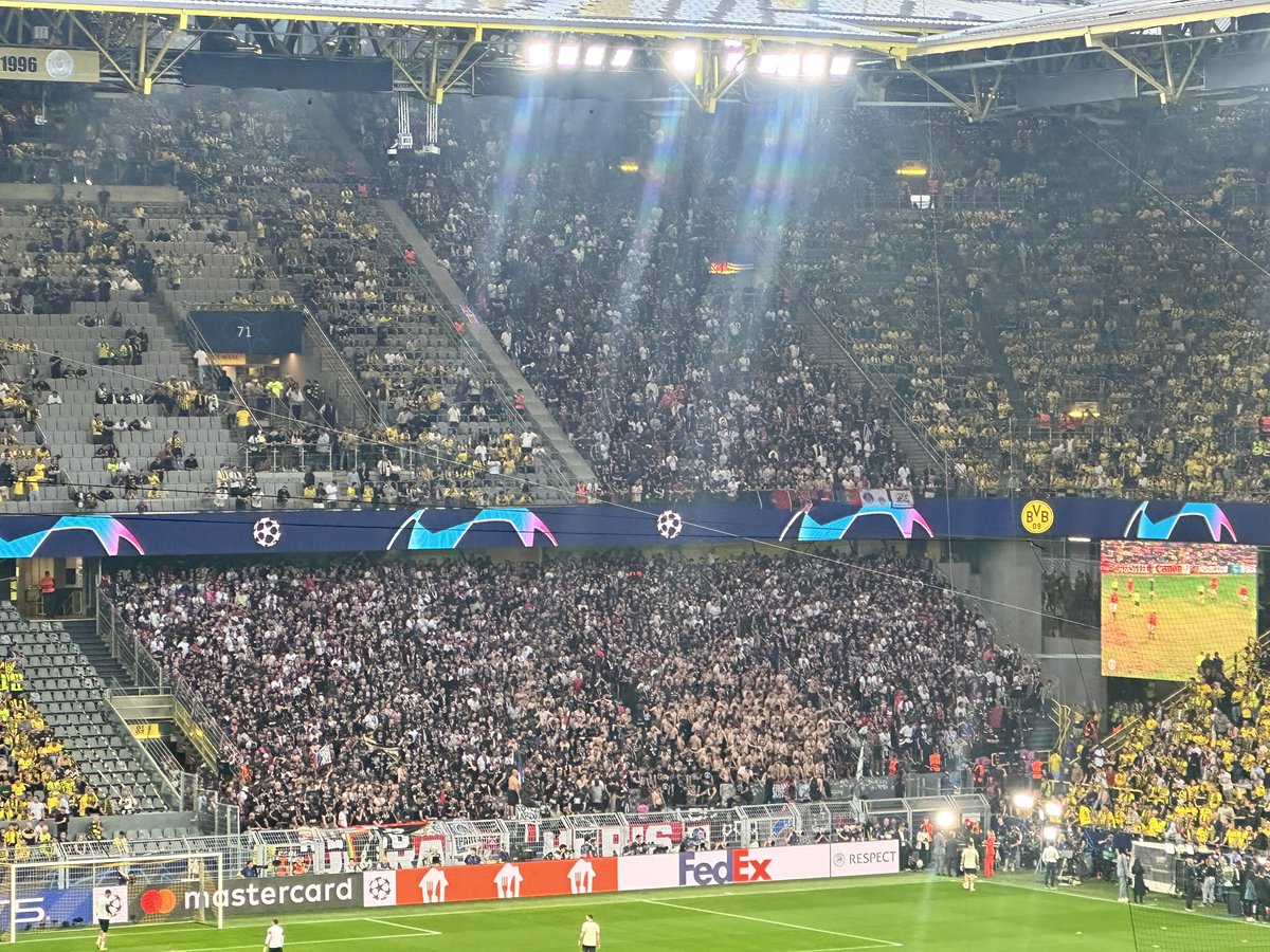 Hey @PSG_inside, that's the required 5% = ~4,000 away fans in Dortmund (some for €18.50). Why don't you follow the @uefa rules? That's not 'FAIR PLAY'! If it's an order from the police, I wonder how Paris can hold the Olympic Games with millions of (away)fans? #BVB #PSGBVB