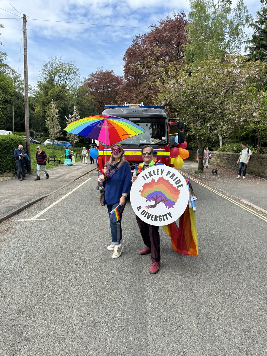 We’re @IlkleyCarnival today with @IlkleyPride showcasing the services available from @yorkshiremesmac in the Bradford area!