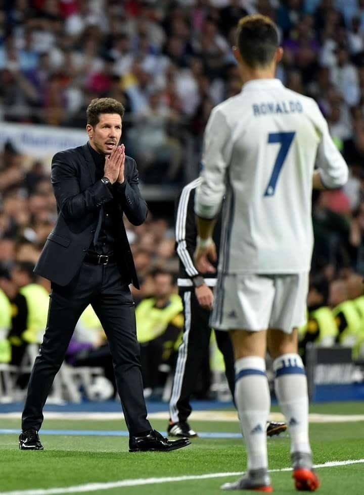 🗣️ Diego Simeone: 'If Cristiano Ronaldo was not a football player, I would have already won 3 Champions League titles with Atlético Madrid.'