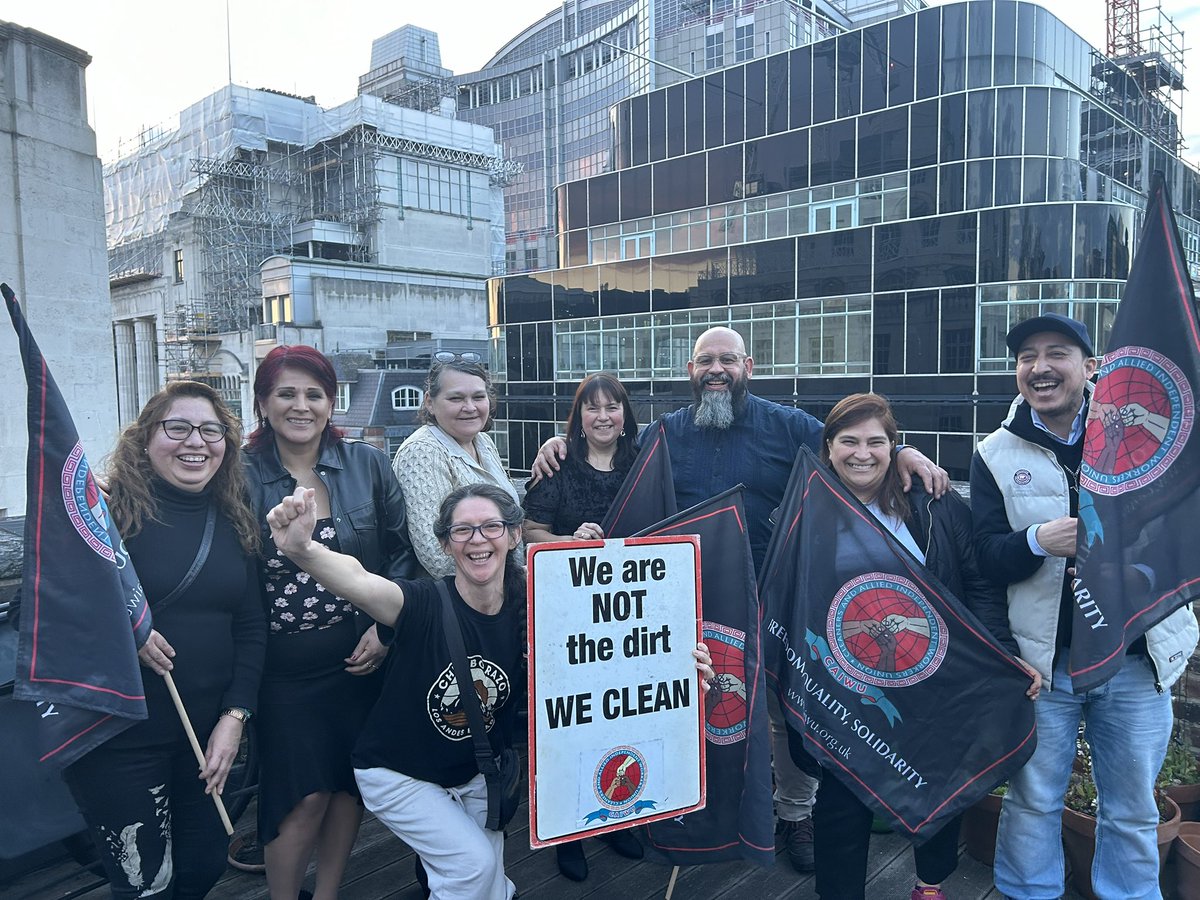 Thank you to our comrades from @NETAPORTER who joined us on Saturday. 💃🏻 Together we celebrated their recent victory earning backdated LLW, and shared vital insights from their campaign with the rest of our membership. ✊