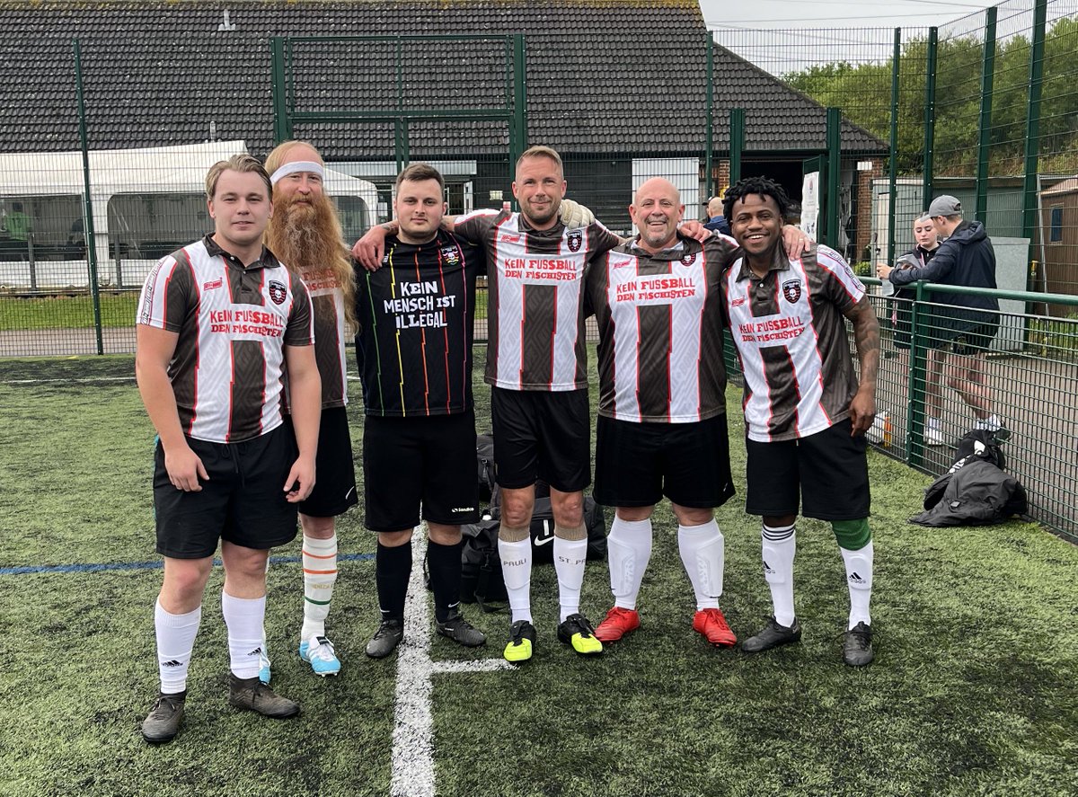 .@StPauliOnSea 4️⃣ (Kargbo 2, @99BenBray1 , S Seal)
Aveley Old Boys 7️⃣

We gave a good account of ourselves against the best side we’ve seen here so far! Some excellent goals scored too!
#fcsp @GraysAthleticFC #5ASide