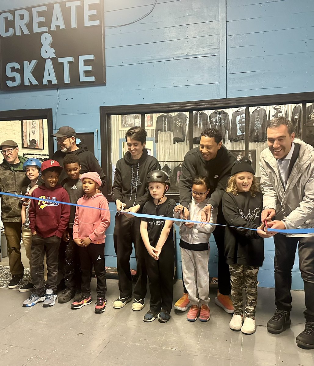 What an honor celebrating the opening of the Charm City Skatepark founded by a remarkable young man Joey Jett whose mother is a rockstar herself @isabel_cumming This amazing facility had London mesmerized teaching our children skating, video editing & fashion design @Zeke_Cohen