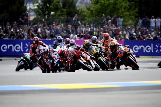 Le MotoGP a annoncé le règlement technique plus restrictif qui entrera en vigueur en 2027, avec notamment une baisse de la cylindrée de 1 000 à 850 cm3 et une limitation de l'aérodynamique ow.ly/uA9K50Rxb5z