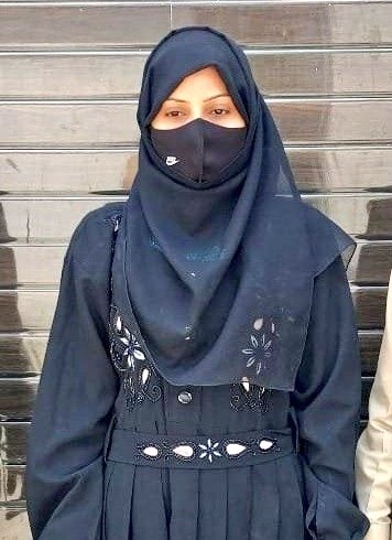 Meet Meher Jahan from Bijnor 

She got married to her husband a year ago 

Forced him to leave his family and live separately with her

She would beat him, torture him every single day

In April, he filed a complaint with police &amp; also informed his family. No action taken by