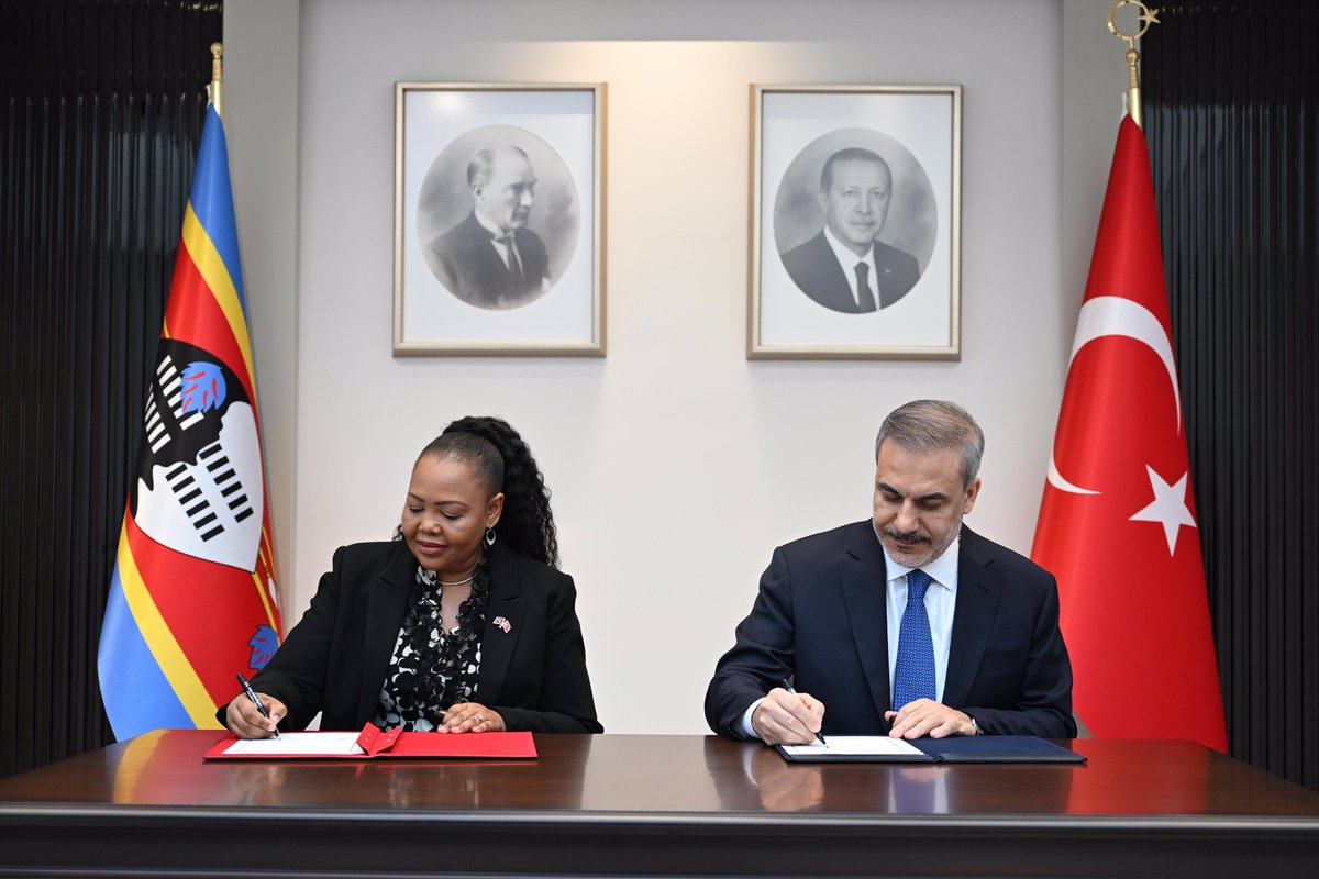 Minister of Foreign Affairs @HakanFidan hosted Pholile Shakantu, Minister of Foreign Affairs and International Cooperation of Eswatini, in Ankara. Memorandum of Understanding on Cooperation in the Field of Protocol was signed between Türkiye and Eswatini.🇹🇷🇸🇿