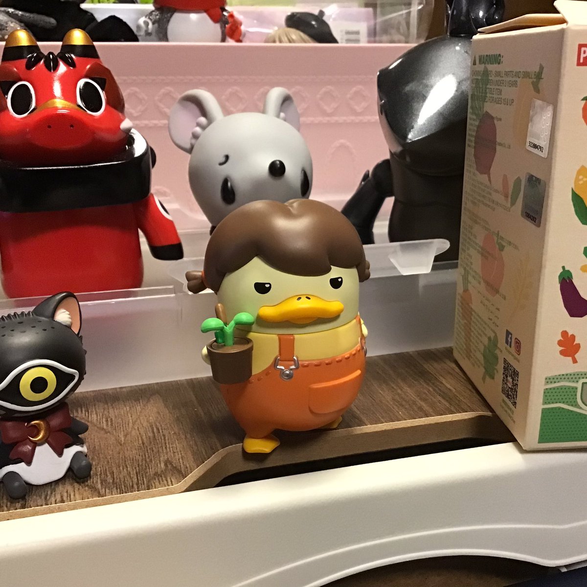 papa8134's tweet photo. GW東京より帰還したムスメからのお土産
POP MART DUCKOO 🥕🌽🍆✨

DUCKOO選ぶあたり🧬

#POPMART #DUCKOO https://t.co/olBpgWKYAY
