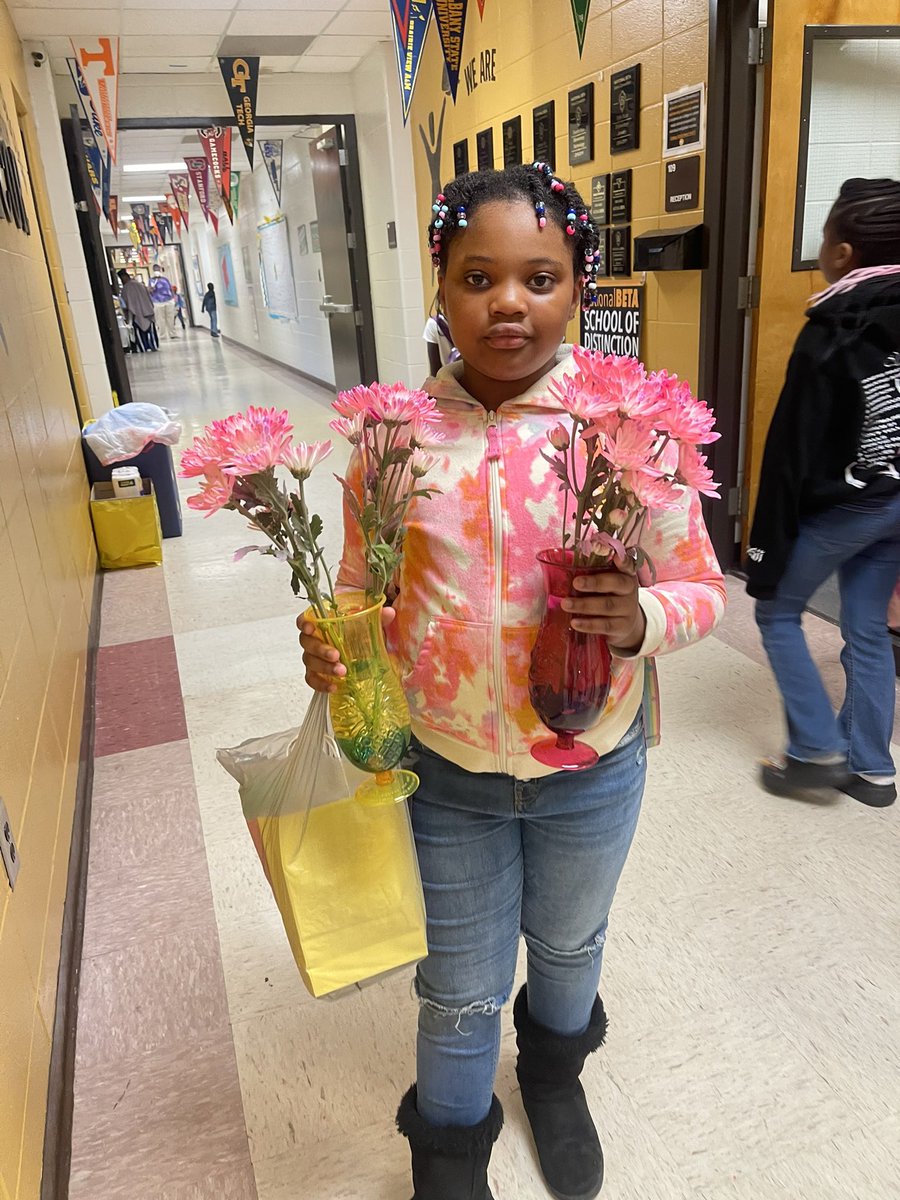 Sims Families Being Involved (F.B.I.) tweet media