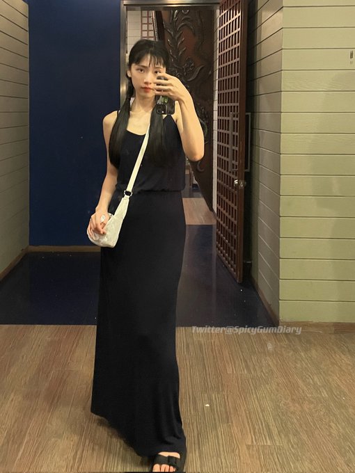 👧🏻🤳🏻 https://t.co/oTLRBTclIy