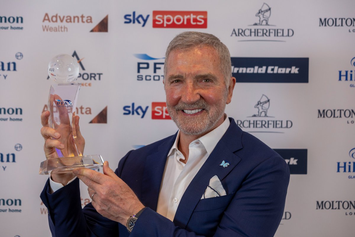 💙 Happy Birthday to Hall of Fame inductee, Graeme Souness. 👏 Graeme Souness was honoured with @PFAScotland's Special Merit Award last night.