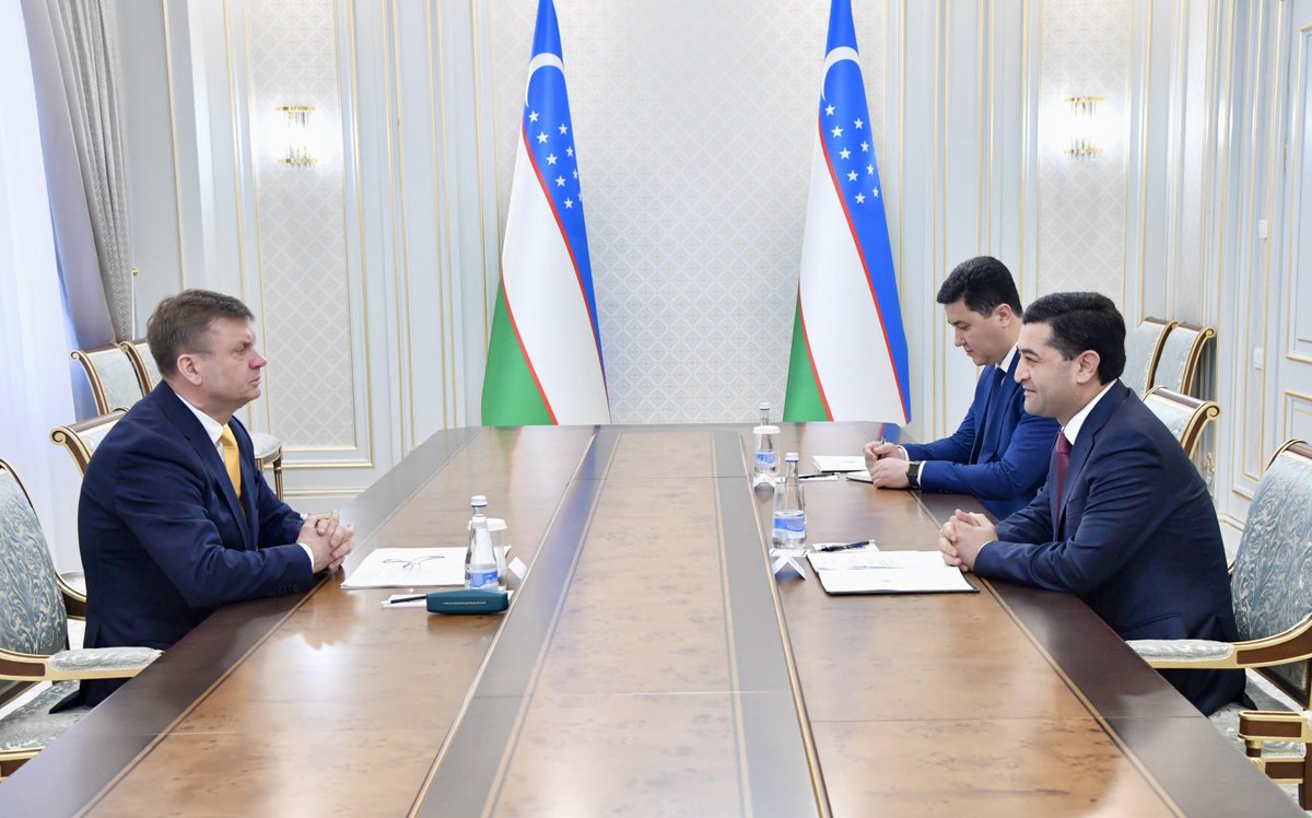 Hosted the newly appointed Ambassador of #Moldova to #Uzbekistan H.E. Valeriu Chiveri and received his credentials today @uzbekmfa. During our meeting, we reviewed the recent dynamics in 🇺🇿🇲🇩 bilateral ties and outlined promising areas of further cooperation. Wish Mr. Ambassador…