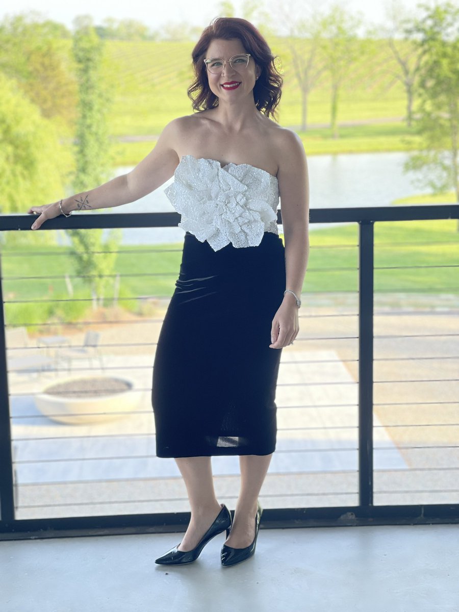 Thank you to <a href="/LEF4LCPS/">Loudoun Education Foundation</a> for a wonderful event on Friday featuring our amazing educators in LCPS. I love this event! 🍎 ✏️ <a href="/RiversideLCPS/">Riverside HS</a>