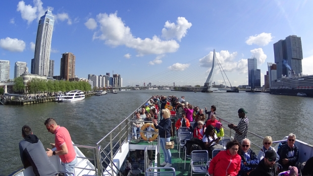 Rondje met de Spido voor een fraaie, weer wat andere kijk op Rotterdam - dehavenloods.nl/l/52927