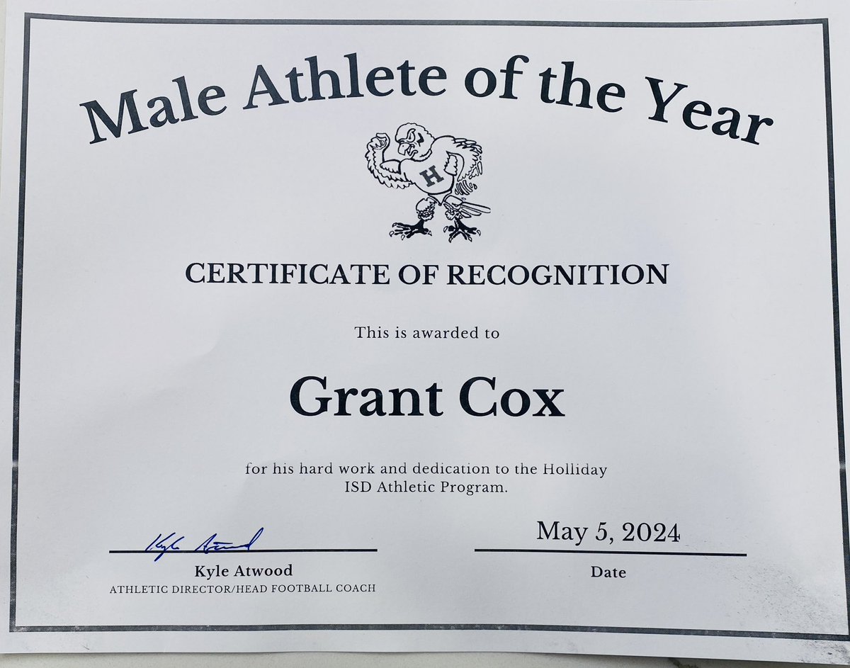 Love the wise words for the Seniors from our AD <a href="/Kyle__Atwood/">Kyle Atwood</a> at the Holliday HS Sports Banquet. 1-Compete, compete for everything 2-Work through adversity 3-Love, love everyone. Congratulations to all the athletes, especially <a href="/GrantC03/">Grant Cox</a>.
#HollidayEaglesRollOn