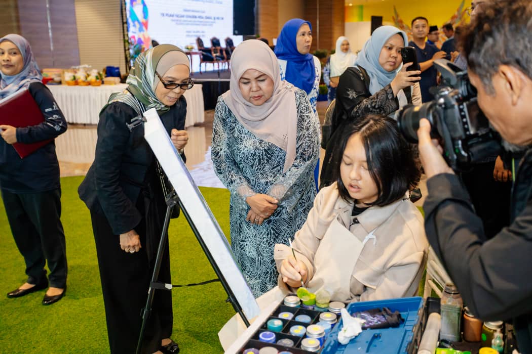 Yayasan JCorp Contributes RM70K in Observance of World Autism Awareness Month

Over 100 autistic communities participated in the celebration with the theme “Breaking Barriers, Empowering Autistic Voices”

More
theiskandarian.com/yayasan-jcorp-…