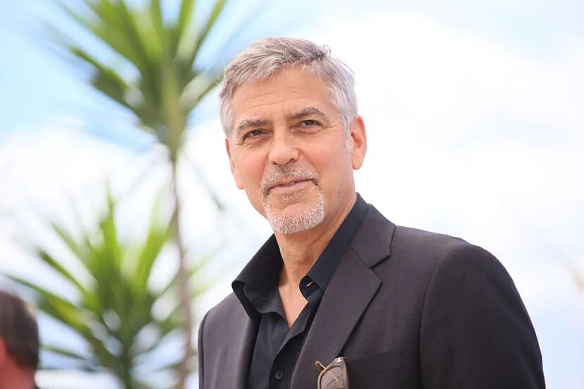 Happy 63rd birthday to George Clooney!! 🎂 🎉

What are your favorite roles of his?