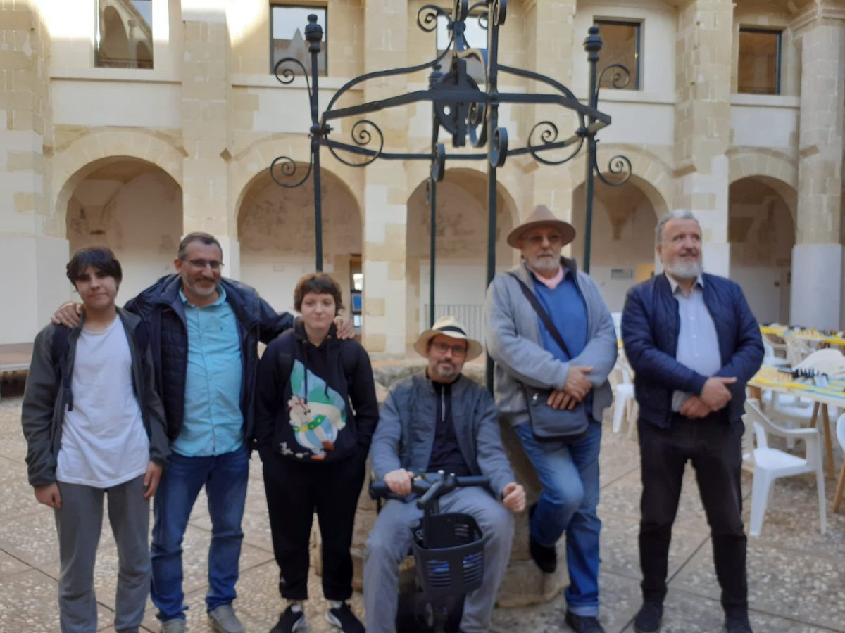 El dissabte 4 de maig, al Convent de Sant Diego-Alaior, es va dur a terme el Torneig Delegació de partides ràpides (4 minuts + 2 segons d'increment). La Secció d'Escacs del CCE Sant Lluís va estar representada per set jugadors. Felicitats!