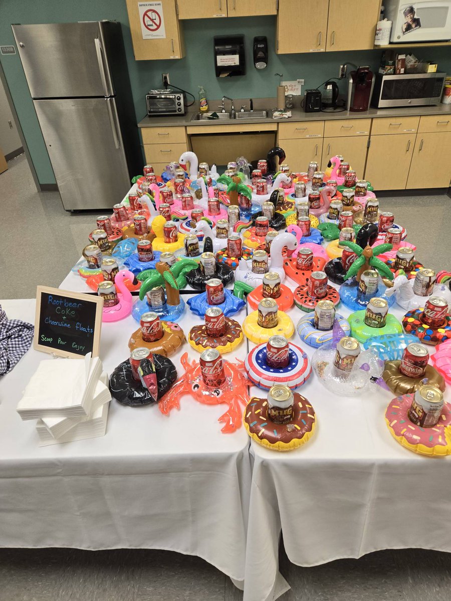 Happy teacher appreciation week! We wanted to give our staff a little taste of Summer - Coke & Rootbeer 'Floats'🏝🌞🐊