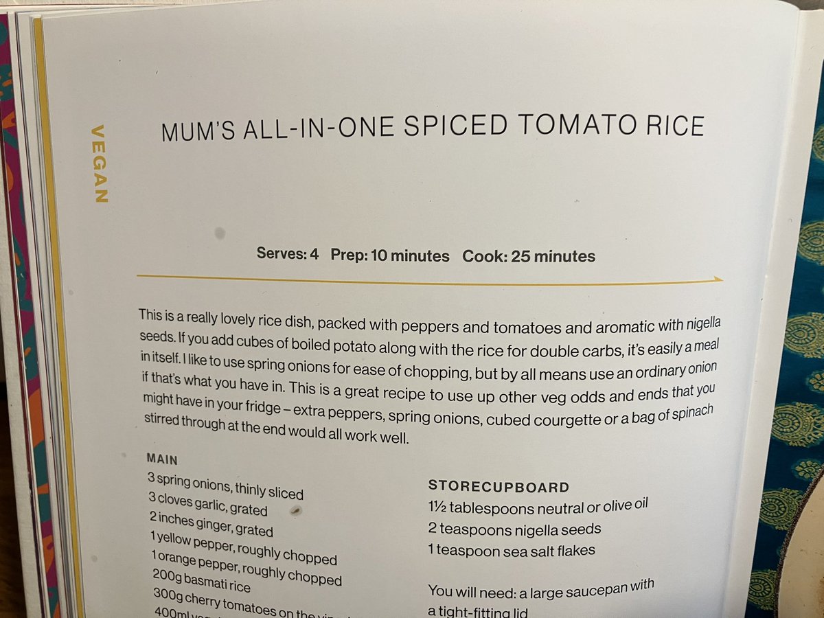 Mum's all-in-one spices bell pepper and tomato rice #noneedformeat #slowcooking #homemadefood #foodies inspiration #indiaexpress @missminifer