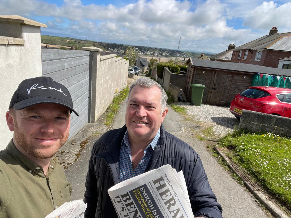 Back on the campaign trail 🔶️ Where nicer than with @BenMaguireNC in beautiful North Cornwall. After the @LibDems overtook the #Tories in the local elections on Thursday - we're hitting the streets of #Padstow .