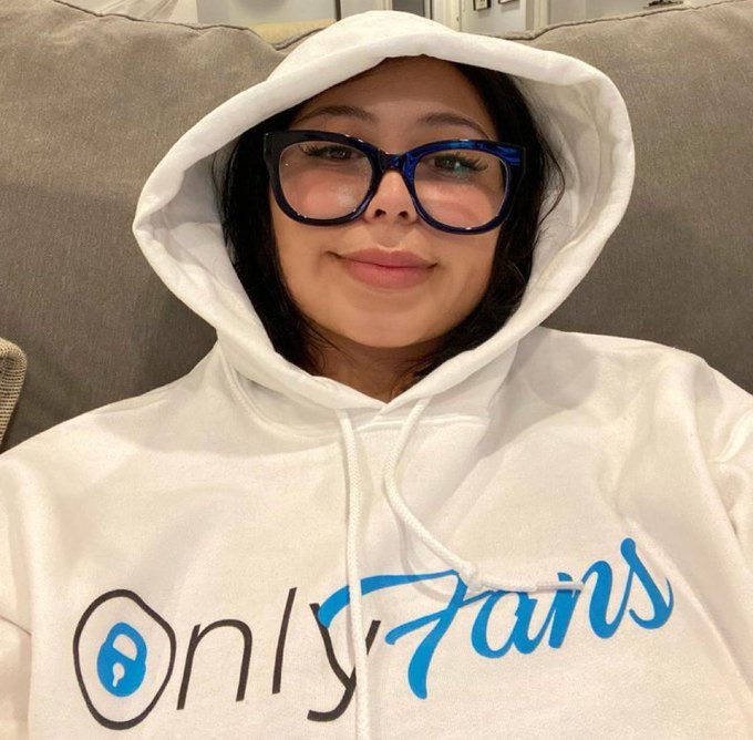 Reply with &ldquo;💞&rdquo; if you want to talk more on my 0F (live rn btw) https://t.co/ONC3bipdbJ