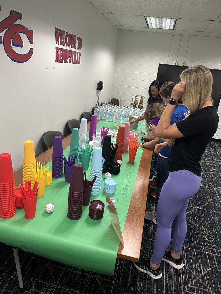 Kicking off Teacher Appreciation week with a Hydration Bar for our teachers! Teachers were able to select a colorful cup and create a water recipe of their choice for the day! #chiefkhspride