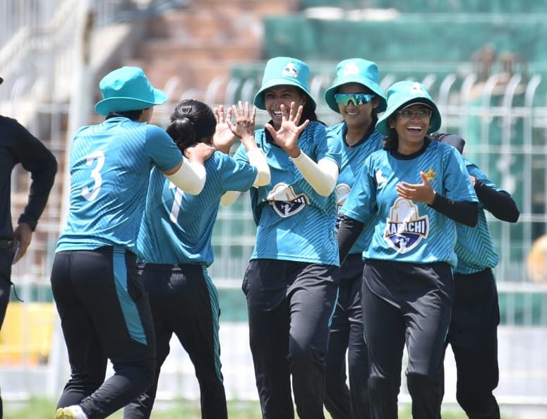 National Women's One-Day Tournament ninth round update: Karachi Women beat Lahore Women by 5 wickets. Lahore Women: 113-10 (39 ov) Karachi Women: 114-5 (36.3 ov) Scorecard: pcb.com.pk/match/35264.ht… #BackOurGirls | #LHRvKHI