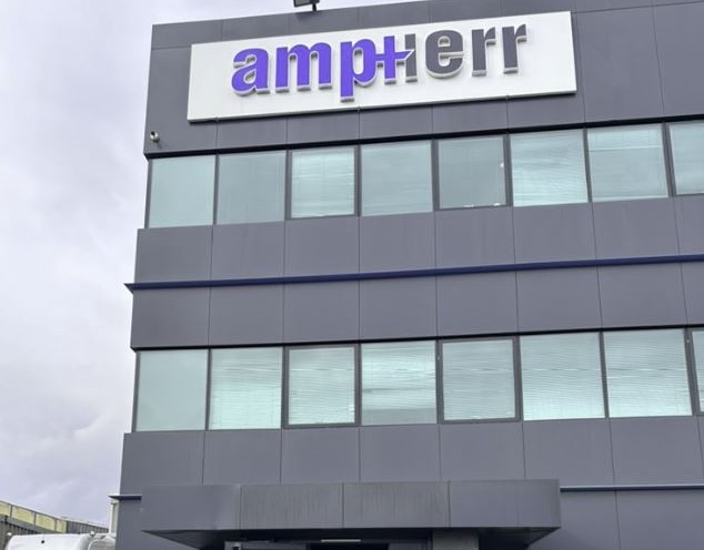 Geçtiğimiz yıl 3,16 Milyon Euro yatırım alan batarya paketi tasarımcısı ve üreticisi Ampherr AG'nin fabrika açılışı Tuzla'da gerçekleşti. 📍Hedef 2024 sonuna 500 MWsa, 2027'e kadar 2.5 GWsa kapasiteye ulaşabilmek. #Ampherr #lityum #batarya