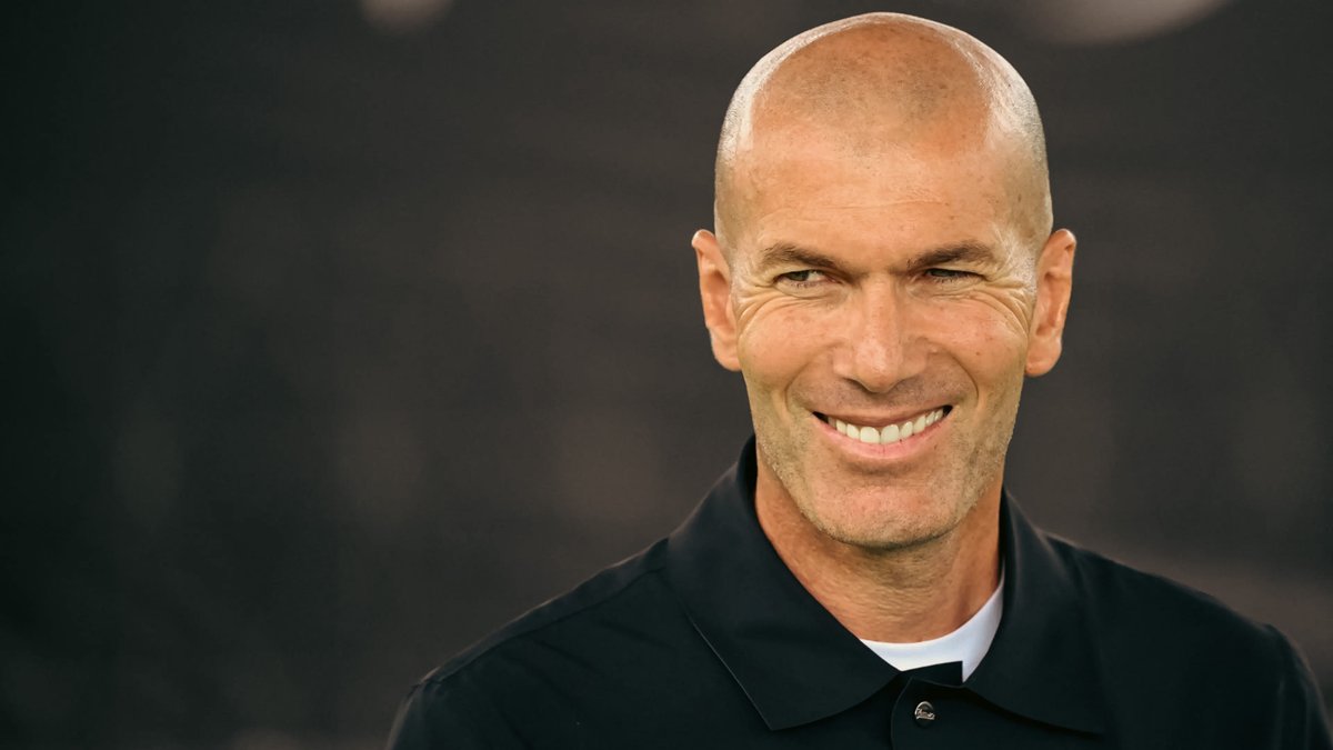 Zinedine Zidane ''Bayern'in bir sonraki teknik direktörü ben mi olacağım? Hayır. Yarı finali izleyeceğim, umarım Real Madrid kazanır.' (SkyDE)