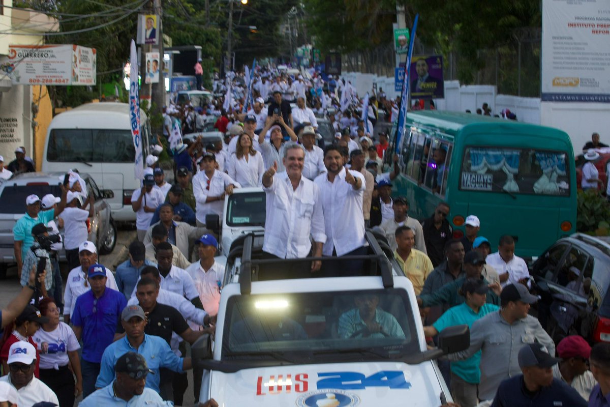 San Cristóbal, este 19 de mayo mandemos un mensaje en apoyo a la esperanza, al optimismo y al desarrollo. Juntos, el Gobierno y el pueblo hemos logrado avanzar, incluso en los momentos más difíciles. Por eso, el progreso que logramos en estos cuatro años será aún mayor en los…