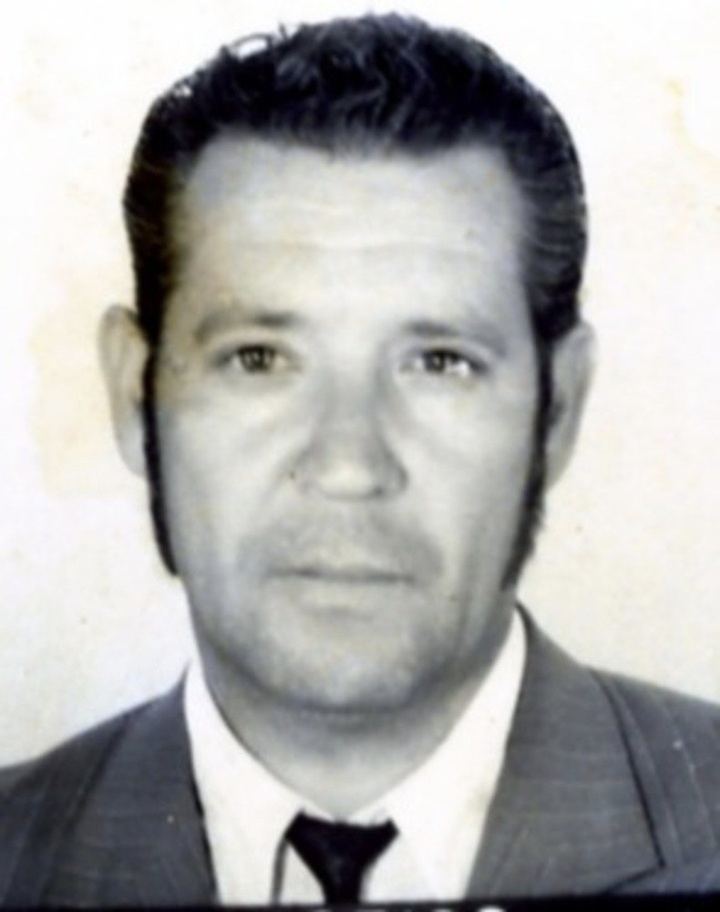 Gioielliere e militante del #PartidoComunista, #JorgeTroncosoAguirre venne sequestrato dalla polizia politica cilena (#Dina) l'#11maggio 1977 a #SantiagoDelCile.Aveva 48 anni.E' probabile che sia morto sotto tortura in un #CCD segreto dell'esercito cileno. Scomparso.