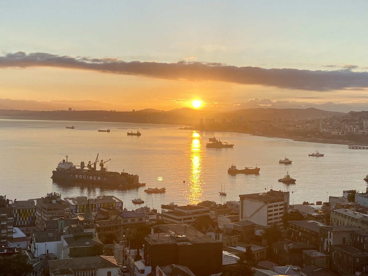 Así amanece Valparaíso a un día de la lluvia