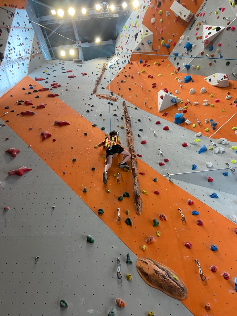 🧗 Wall climbing at the excellent @UL facility - just one of the elective sports on offer for Wednesday afternoon sport this term! #GlenstalAbbeySchool
