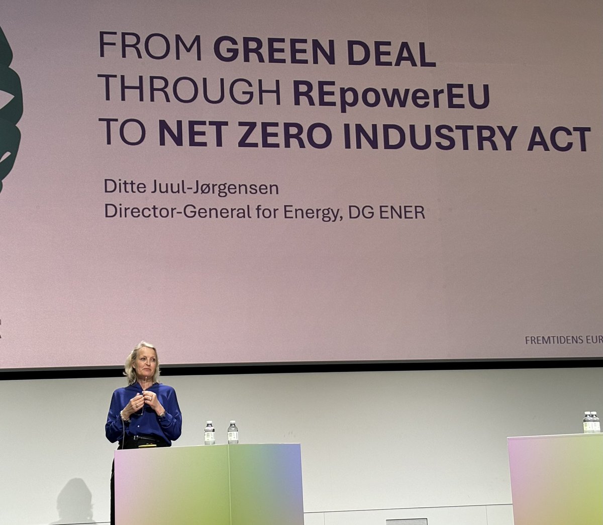 We need to further de-risk investments in energy to speed up the green transition, says @JorgensenJuul.  650 billion euros is needed every year in energy infrastructure in 🇪🇺. Most of it from private investors. Danish pension funds are engage, but risks must be managed. #dkgreen