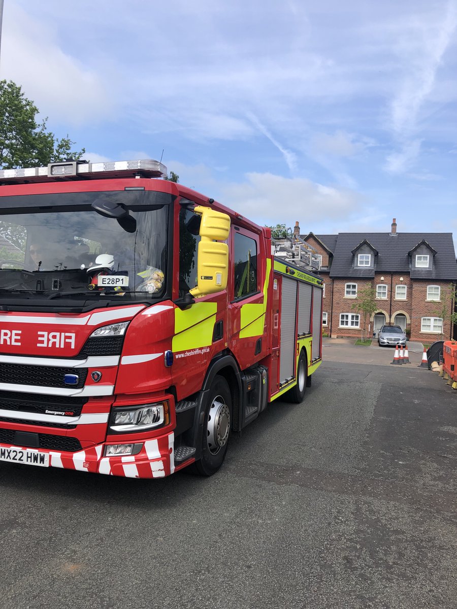 This morning, White Watch have been out in Lymm carrying out Home Fire Safety visits. For more information, follow the link: orlo.uk/qCheB