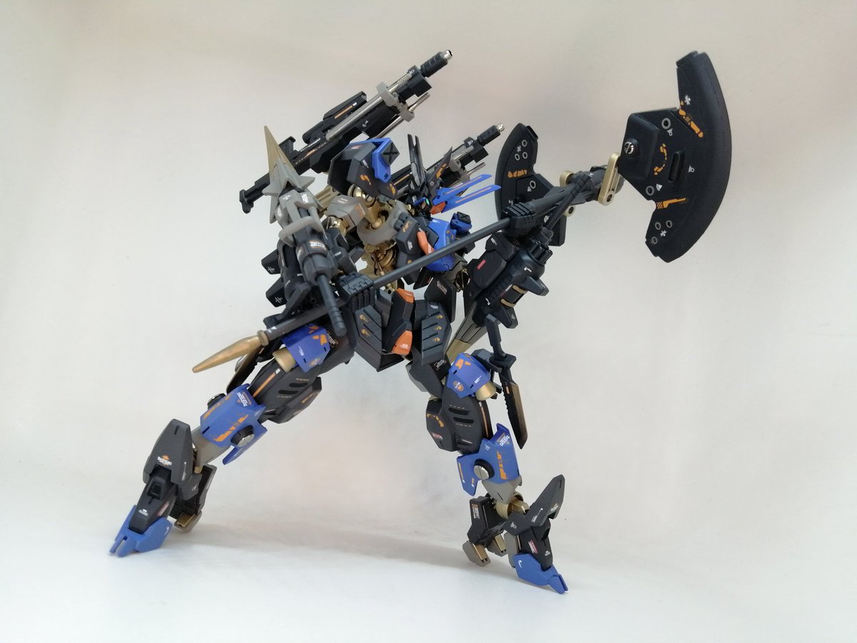 自分専用機Part4！
「ASW-G-32/R」
「ガンダム ライオットアスモデウス」完成！！

アスモデウスを重装備型にアレンジした、自分だけのアスモデウスを作ってみました！！！🔥💪

今回はいろいろチャレンジする事もできて、ほんとに大満足な機体に仕上げる事ができました！☺️

#ガンプラ