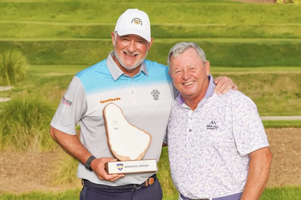 🏆 Peter Baker gana en Barbados, Cabrera 11º en su debut.

👉 Nota: golfenespanol.es/peter-baker-ga…

#golfenespanol #golfenespañol #golf #LegendsTour #BarbadosLegends #PeterBaker