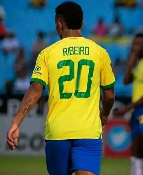𝒴𝑒𝓁𝓁𝑜ℳ𝒶𝓃𝕏💛👆 tweet media