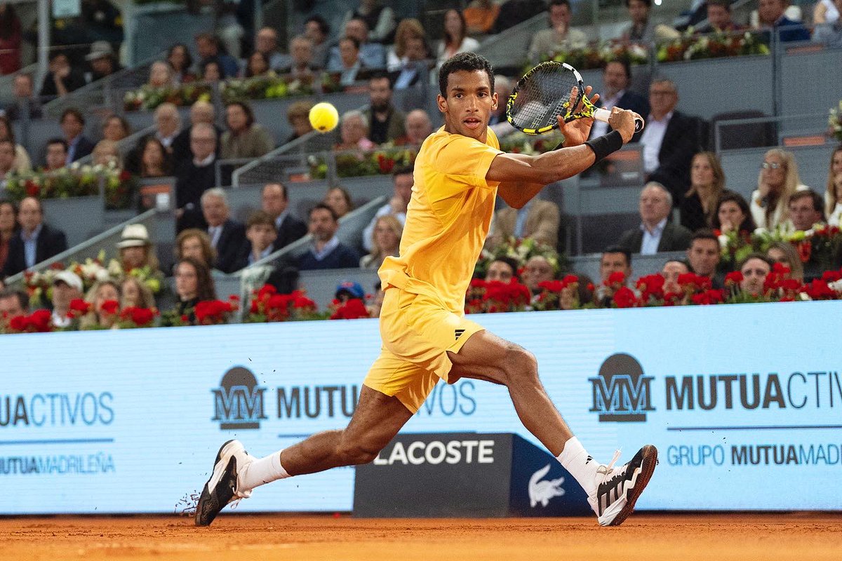 Left it all out there yesterday but Andrey deserved this one 🙌🏽 Nothing but respect to be given for you as an athlete and a person 🙏🏽❤️ 
I’m proud to see my game moving in the right direction and motivated to see where the rest of this season takes me 💪🏽  

📸: @mutuamadridopen