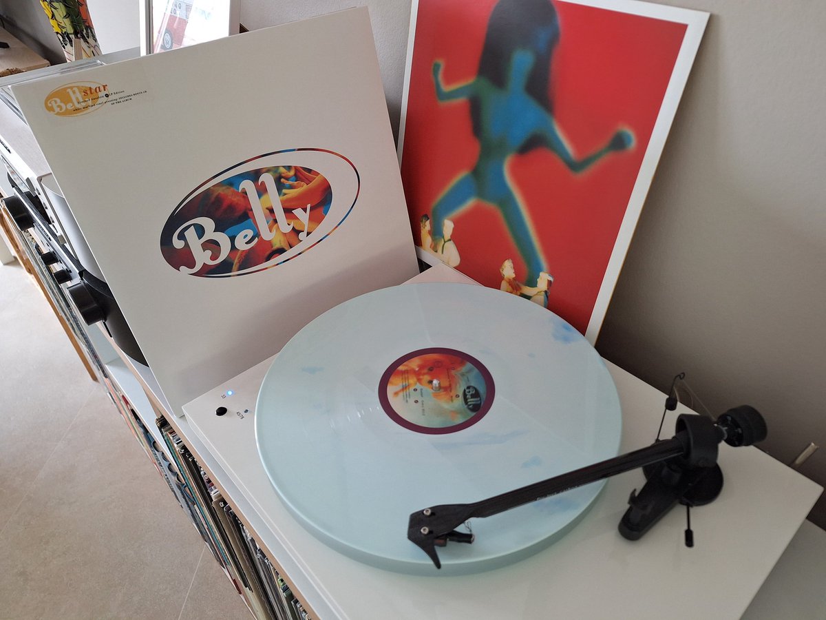 Just arrived! Beautiful 2lp reissue from a few years ago of @bellytheband debut album Star. Beautifully presented and of course @TanyaDonelly sounding amazing! @4AD_Official