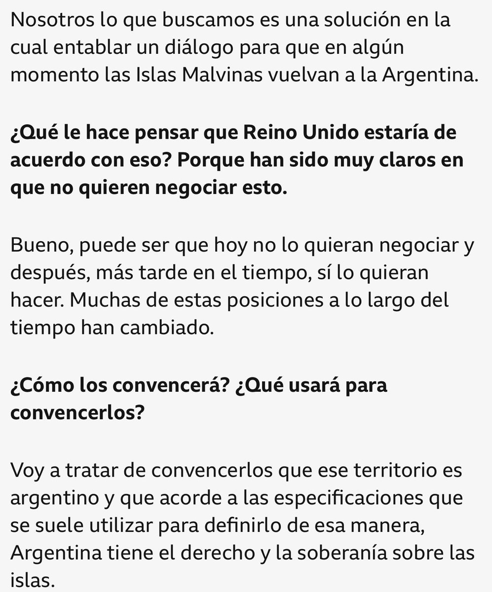 Muy sofisticado el plan que tiene Milei para recuperar las Malvinas y que le reveló a la BBC en esta entrevista. ¿Cómo no se nos había ocurrido antes convencer a los ingleses que las islas son argentinas? No la vimos.