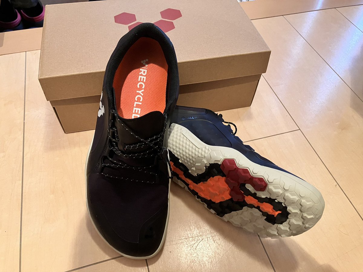 VIVOBAREFOOT KYOTO の直営店が今年の4月に京都に出店
妻＆友人と今日の昼に行って、トレイル用のものを早速購入
低山に履いていく楽しみが増えた✌🏻