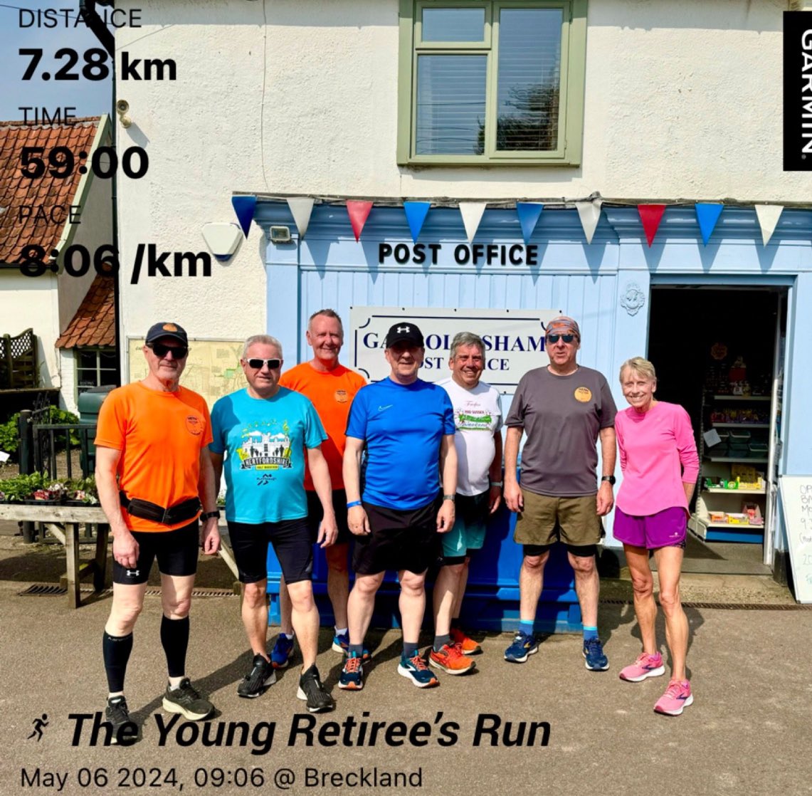 Lovely to get a visit from the Fabulous Young Retirees of the <a href="/foxtrotters1066/">foxtrotters</a> this young. #community