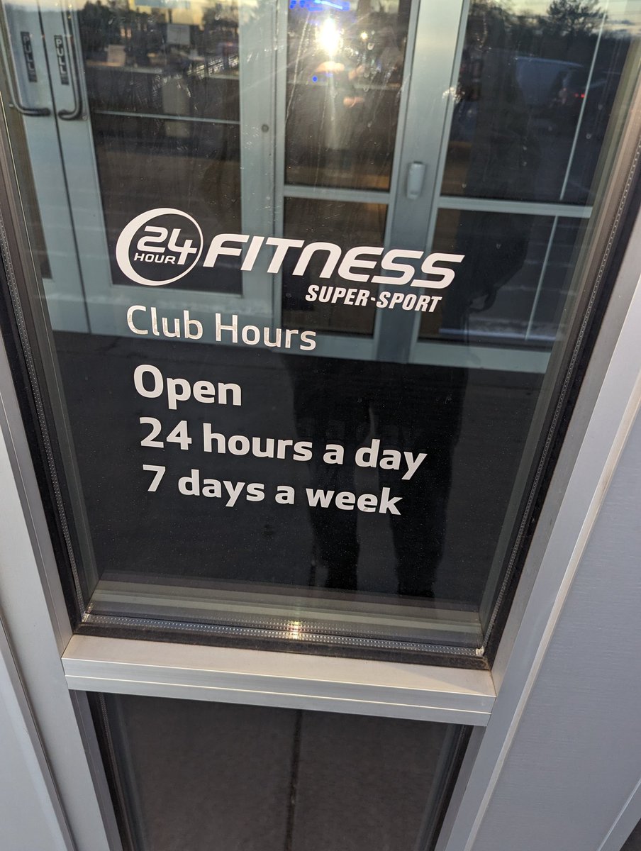 How come @24hourfitness is not 24 hours and can't get anyone to come open the gym at 5 am?  It says 24 hours on Google confirmed 8 weeks ago but the location I go to has never been 24 hours even tho it says it on the door.  Ppl have their routines and a place like a gym should…